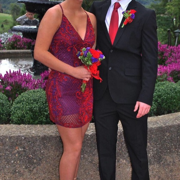 Homecoming dress - Picture 2 of 4